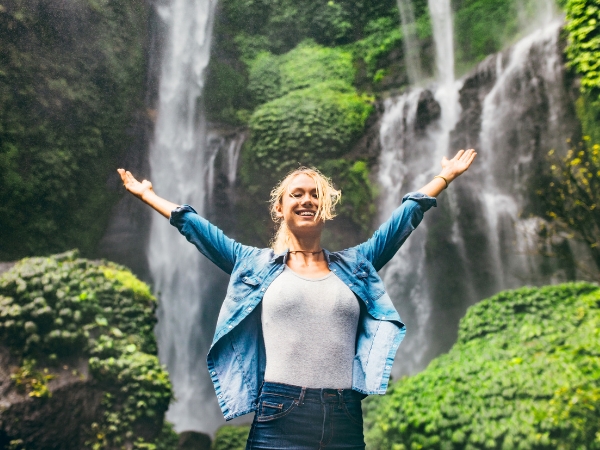 Chasing the Majestic Waterfalls of Costa Rica by Car